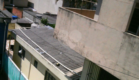 Casa à venda com 4 quartos em Parque Peruche, São Paulo, SP