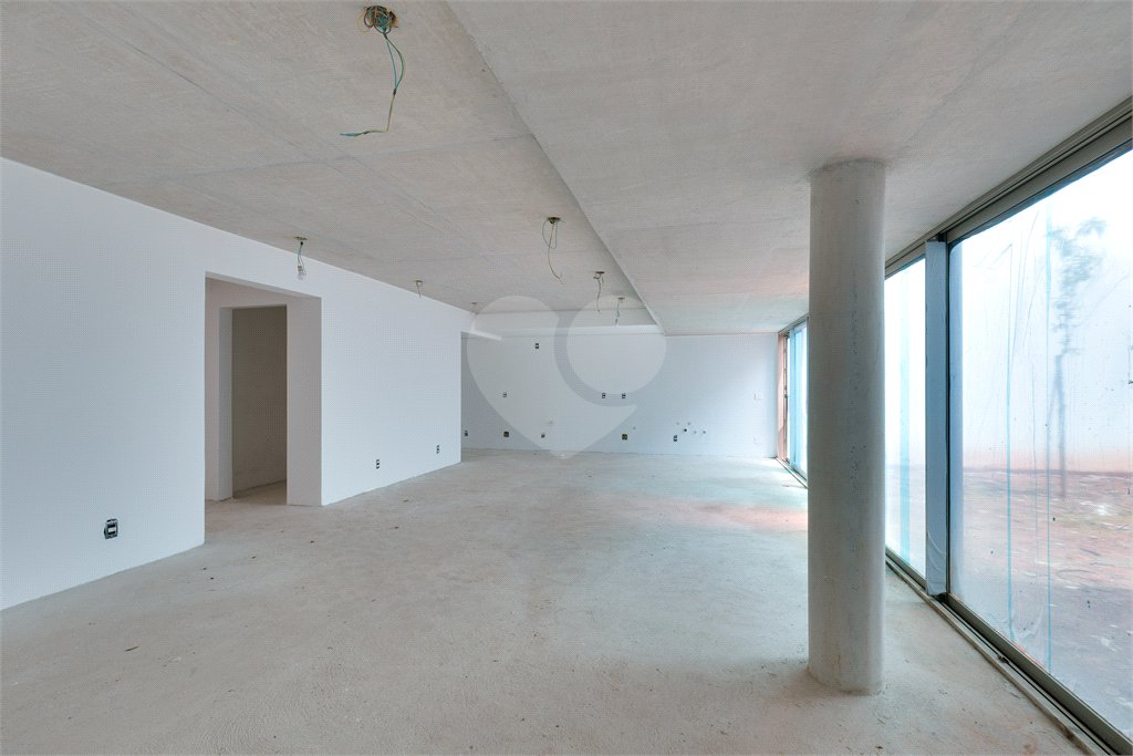 Casa à venda com 3 suítes no condomínio Residencial Heron 140, São Paulo - SP