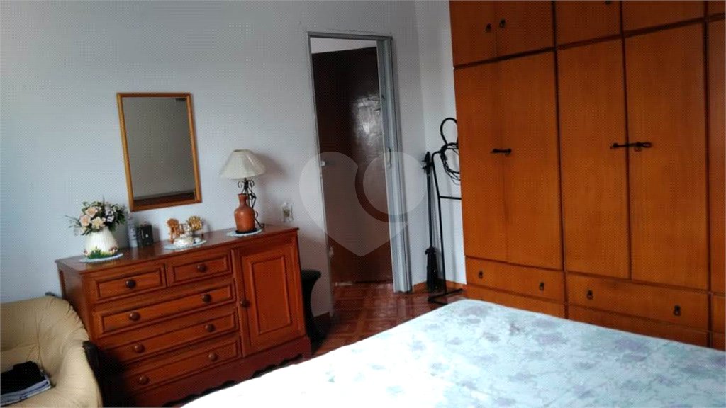 Sobrado à venda com 6 quartos em Horto Florestal, São Paulo, SP