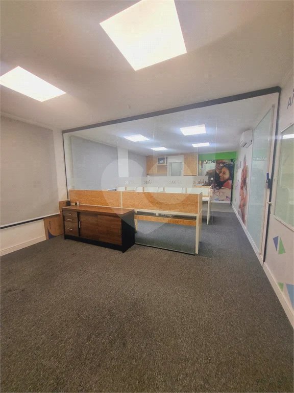 Sala comercial mobiliada para locação na Vila Olímpia