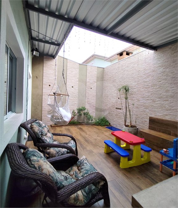 Casa à venda com 3 quartos, sendo 1 suíte,  no condomínio Bella Colonia II, Jundiaí - SP