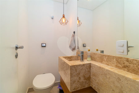 Apartamento à venda com 3 quartos, sendo 1 suíte,  em Alto da Boa Vista, São Paulo, SP
