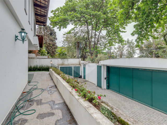 Casa à venda ou para alugar com 4 suítes em Brooklin Velho, São Paulo, SP