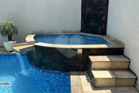 Casa à venda com 3 quartos, sendo 1 suíte, em Vila Rica, Atibaia, SP