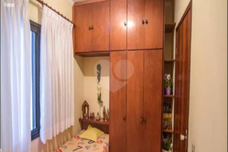 Casa com 150m² , 3 dormitórios , sendo 3 suítes , 4 vagas , à venda na Vila Formosa.