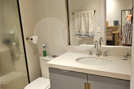 Apartamento com vista LIVRE Com 131 m² útil 4 banheiros 3 vagas 3 suítes Aceita contra proposta. Aceita e estuda Permuta