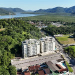 Apartamento à venda com 2 quartos, sendo 1 suíte,  no Centro, Bertioga, SP