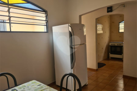 Casa térrea para venda.