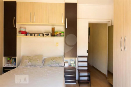Casa à venda com 3 quartos, sendo 1 suíte, em Vila Universitária, São Paulo, SP