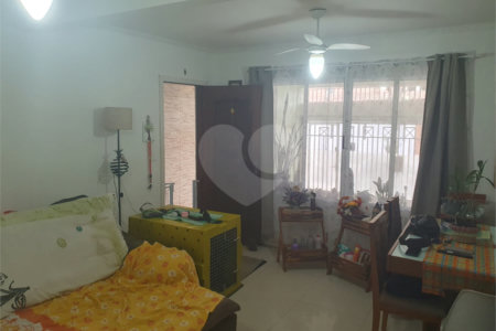 Sobrado à venda com 3 quartos em Demarchi, São Bernardo do Campo, SP