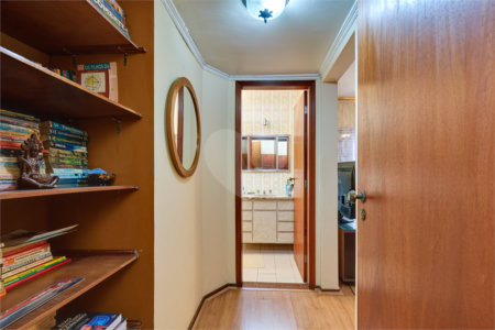 Casa de Vila à venda com 4 quartos, sendo 3 suítes,  em Alto da Boa Vista, São Paulo, SP
