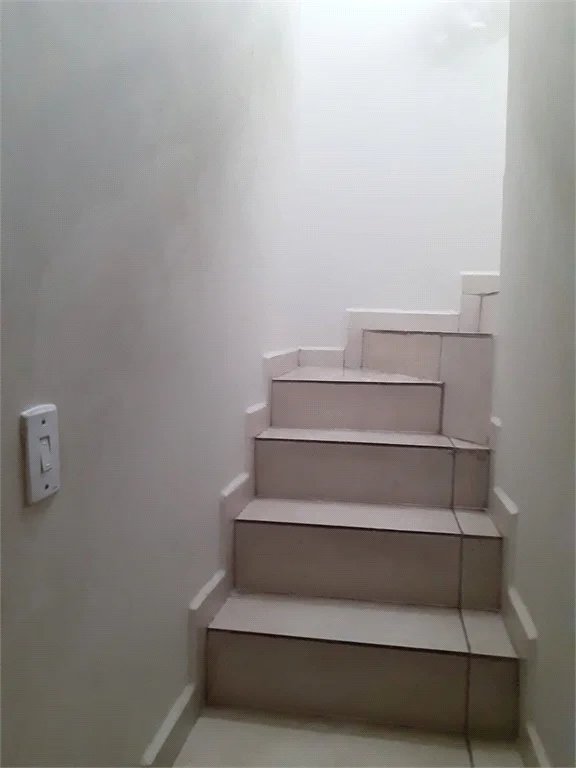 Sobrado à venda com 4 quartos, sendo 1 suíte, em Jardim Germânia, São Paulo, SP