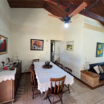 Chácara à venda com 4 quartos, sendo 1 suíte, em Cercadinho, Alambari, SP