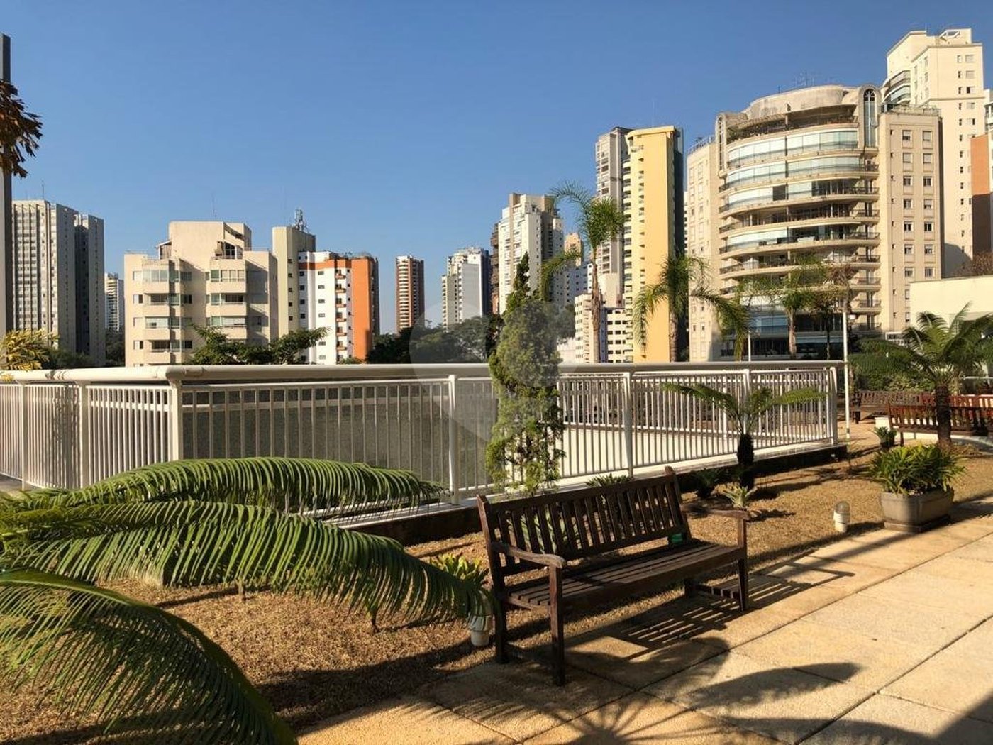 Apartamento à venda com 3 suítes em Vila Suzana, São Paulo, SP
