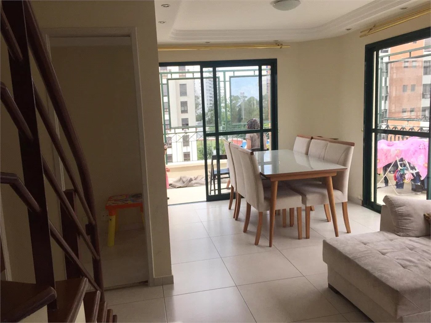 Apartamento à venda com 3 suítes em Vila Suzana, São Paulo, SP