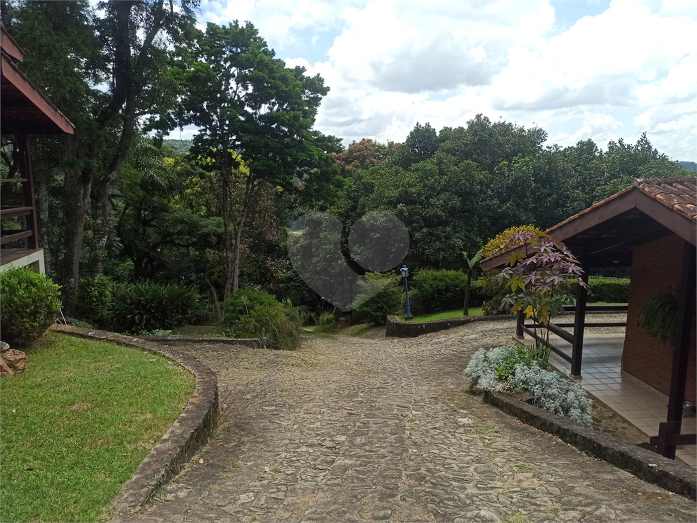 Sítio à venda com 13 quartos, sendo 4 suítes,  em Portão, Atibaia, SP
