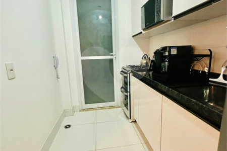 Apartamento à venda com 3 quartos, sendo 1 suíte,  em Vila Andrade, São Paulo, SP