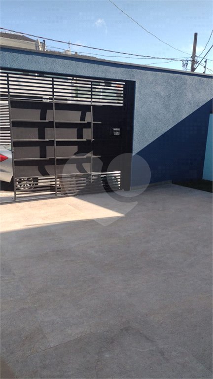 Sobrado à venda com 3 quartos, sendo 1 suíte, em Villa Di Cesar, Mogi das Cruzes, SP