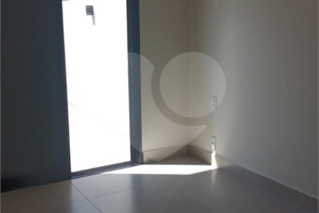 Casa à venda com 3 suítes no condomínio Jardim Residencial Dona Lucilla, Indaiatuba - SP
