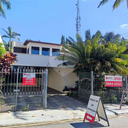 Sobrado à venda com 4 quartos, sendo 2 suítes, em Chácara Monte Alegre, São Paulo, SP