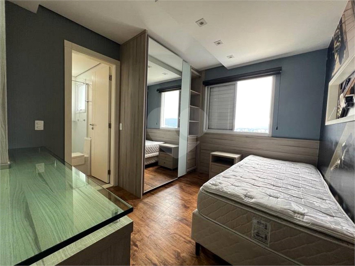 Apartamento à venda com 4 quartos, sendo 3 suítes,  em Vila Oliveira, Mogi das Cruzes, SP