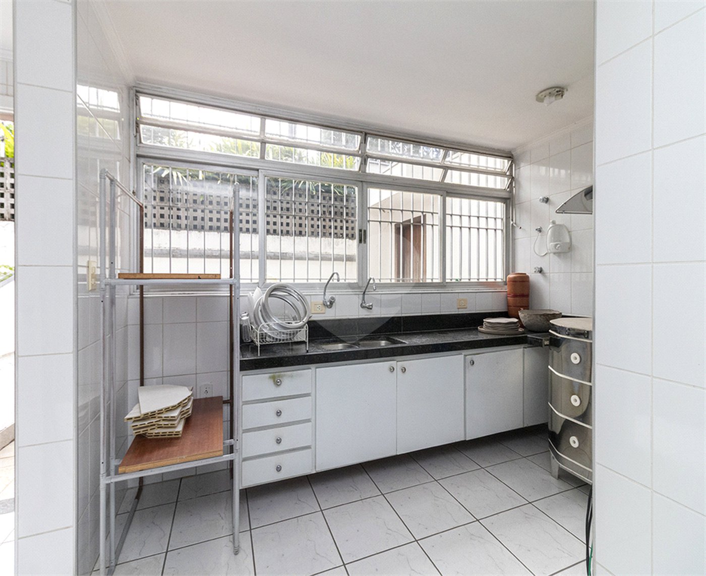 Casa à venda com 3 quartos, sendo 2 suítes, em Alto de Pinheiros, São Paulo, SP