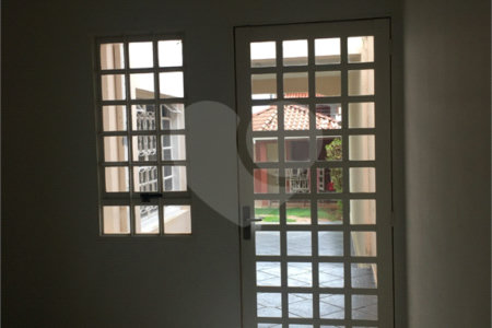 Sobrado à venda com 4 quartos, sendo 1 suíte, em Vila Rubens, Indaiatuba, SP