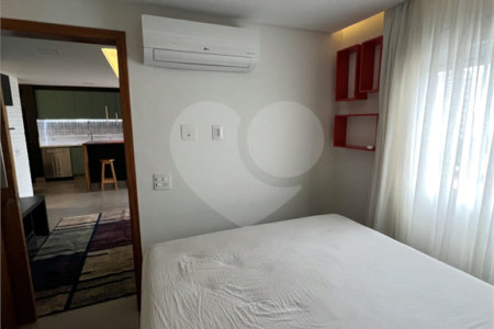 Apartamento à venda com 1 quarto em Santo Amaro, São Paulo, SP