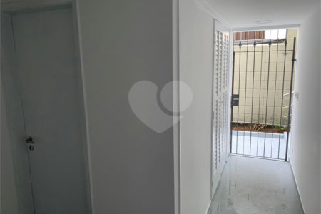 Sobrado à venda ou para alugar com 7 quartos, sendo 3 suítes, em Vila Mariana, São Paulo, SP