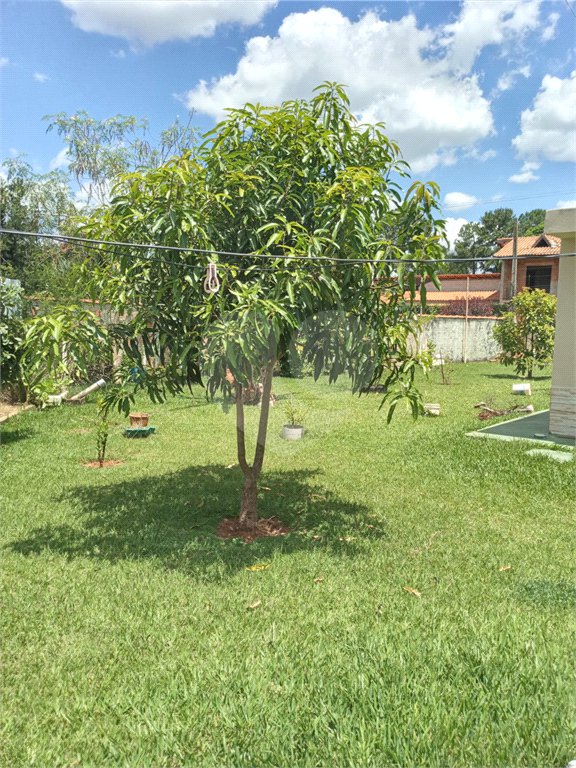Chácara à venda com 2 quartos no Centro, Araçoiaba da Serra, SP