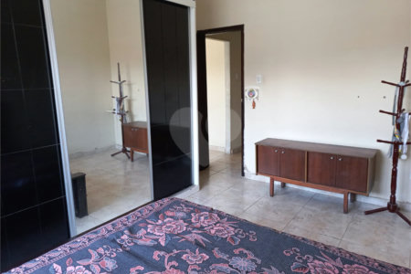 Casa Térrea à venda com 3 quartos em Campo Grande, Rio de Janeiro, RJ