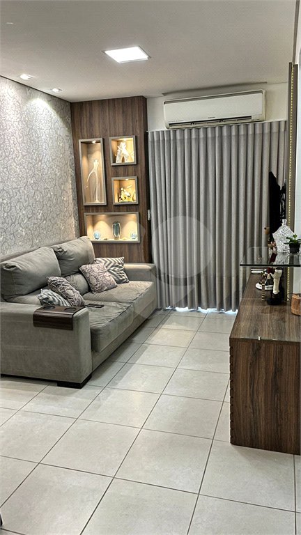 Apartamento à venda com 3 quartos, sendo 1 suíte,  em Jardim Santa Marta, Cuiabá, MT