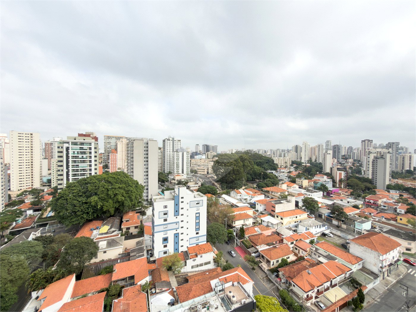 Apartamento à venda com 2 quartos, sendo 1 suíte,  em Vila Mariana, São Paulo, SP