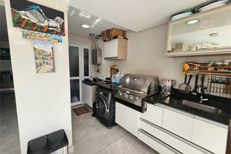 Apartamento à venda com 2 suítes em Vila Anastácio, São Paulo, SP