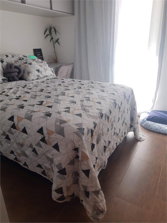 Casa à venda com 2 suítes no condomínio Residencial Poncet, São Paulo - SP