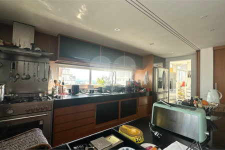 Apartamento à venda com 3 quartos, sendo 2 suítes, em Jardim Paulista, São Paulo, SP