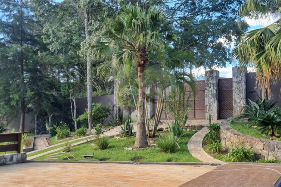 Casa à venda com 7 quartos, sendo 4 suítes, no condomínio Residencial Ypeville, Mairiporã - SP