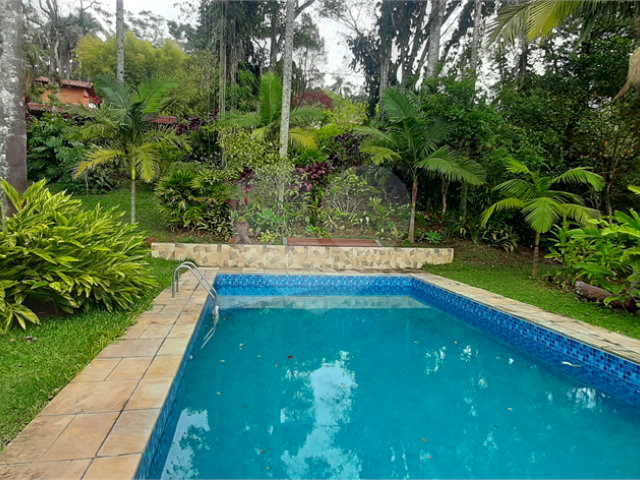Casa Térrea à venda com 4 quartos, sendo 2 suítes,  em Serra da Cantareira, Mairiporã, SP