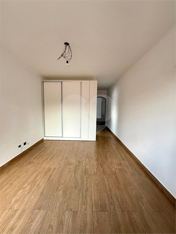 Sobrado à venda com 4 quartos, sendo 3 suítes, em Palmas do Tremembé, São Paulo, SP