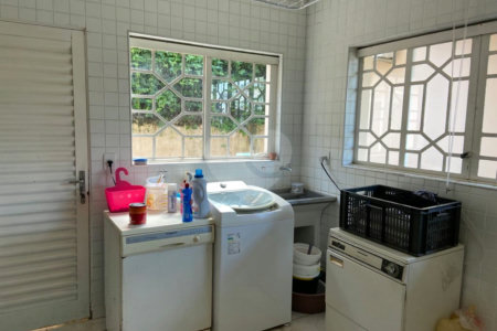 Casa à venda com 6 quartos, sendo 3 suítes,  em Marambaia, Vinhedo, SP