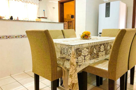 Casa à venda com 3 quartos, sendo 1 suíte,  no condomínio Vivenda das Vinhas, Vinhedo - SP