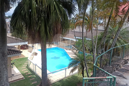 Casa à venda ou para alugar com 6 quartos, sendo 4 suítes, em Jardim Itaperi, Atibaia, SP