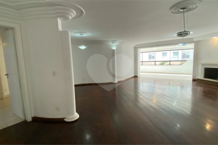 Apartamento para alugar com 3 suítes em Chácara Santo Antônio, São Paulo, SP
