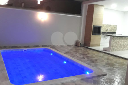 Terreno à venda com 3 quartos, sendo 1 suíte,  no condomínio Residencial Golden Ville, Itapetininga - SP
