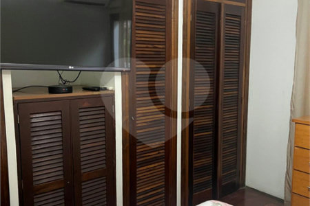 Casa à venda com 2 quartos, sendo 1 suíte, em Jardim das Acácias, São Paulo, SP