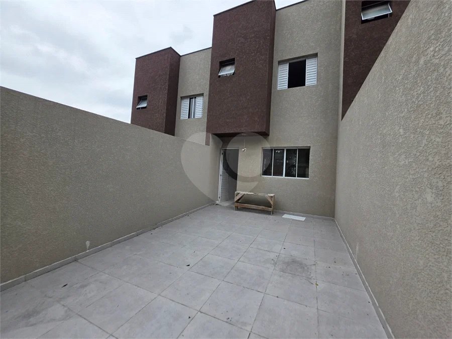 Sobrado à venda com 2 quartos, sendo 1 suíte, em Vila Clarice, São Paulo, SP