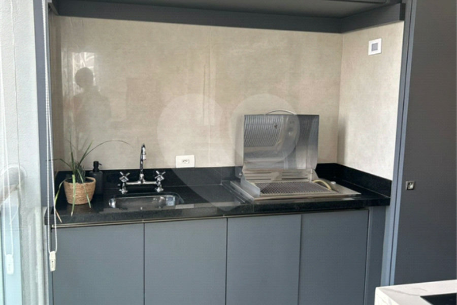 Apartamento à venda com 3 suítes em Barra Funda, São Paulo, SP