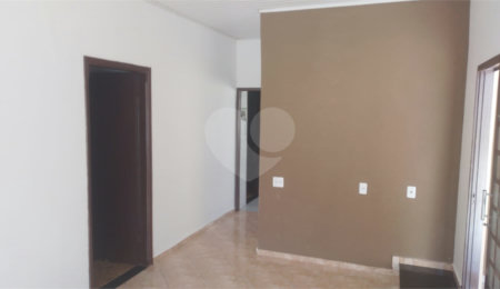 Casa à venda com 2 quartos, sendo 1 suíte,  em Vila Judite, Itapetininga, SP