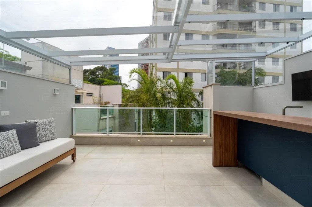 Casa à venda com 4 quartos, sendo 2 suítes, no condomínio Melbourne Residence, São Paulo - SP