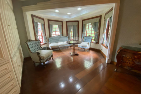 Casa à venda ou para alugar com 5 quartos, sendo 3 suítes,  em Fazenda Morumbi, São Paulo, SP